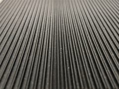 Riffelgummimatte in den Abrollrand Breite T500-6, BxT 680 x 500mm